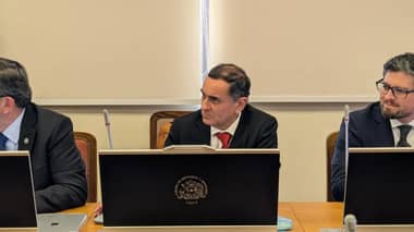 Diputado Muñoz exige test de drogas obligatorio para todas las autoridades tras someterse a examen aleatorio