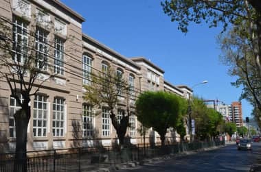 Liceo Marta Donoso de Talca retoma sus clases presenciales tras exhaustivo operativo de sanitización