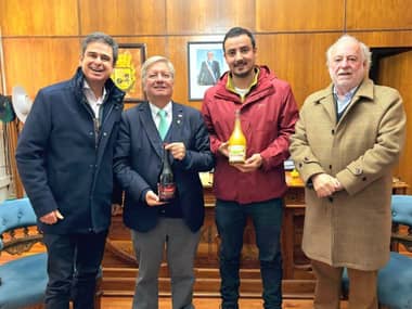 Alcalde Bordachar destacó logro de pyme Sangría Victoria seleccionada en programa Nuestros Productores de Cencosud
