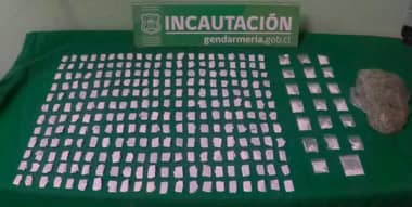 Gendarmes incautaron droga lanzada al interior de la Cárcel de Curicó