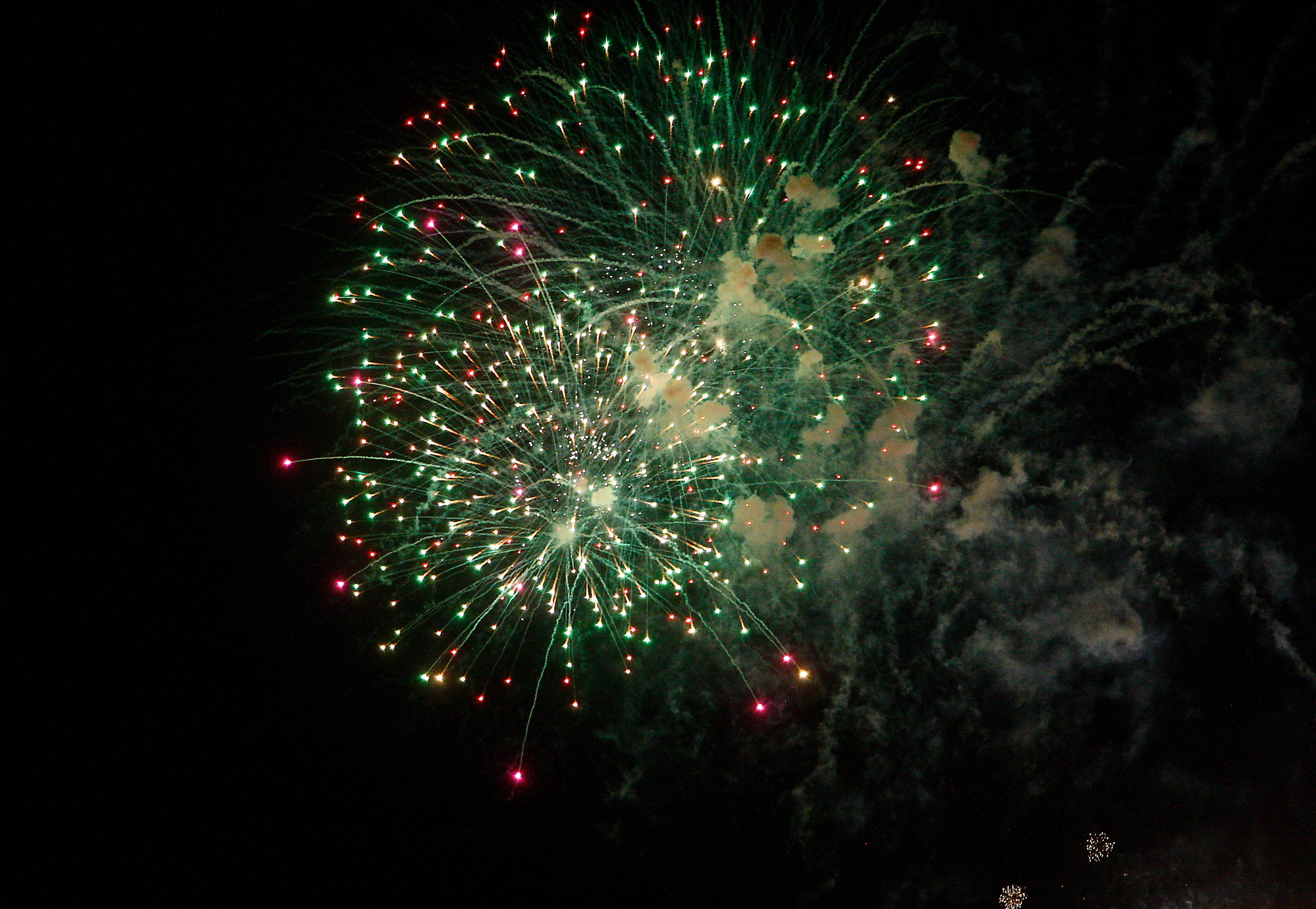 Puente Alto: familia repele turbazo armado con fuegos artificiales