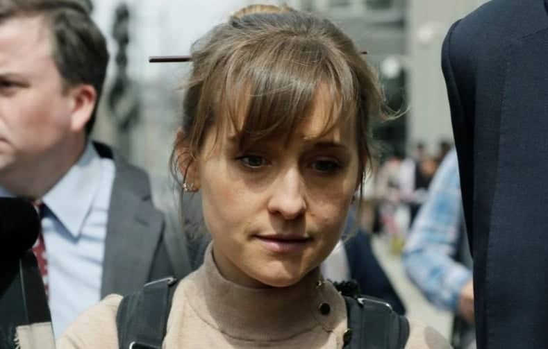 Actriz de serie “Smallville” se declaró culpable de reclutar mujeres para secta sexual