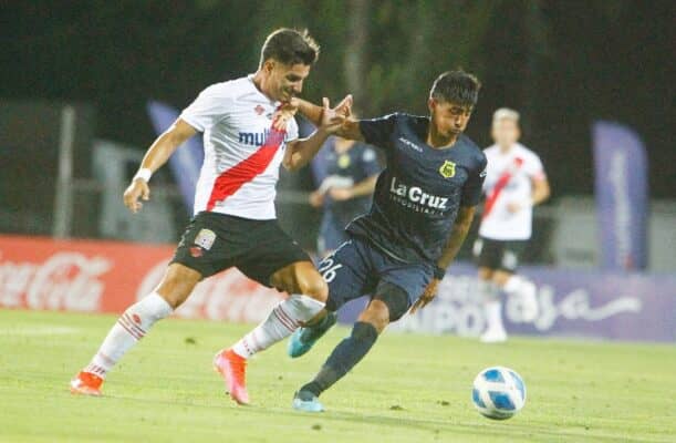 Curicó Unido igualó ante San Luis en la Noche Albirroja 2022