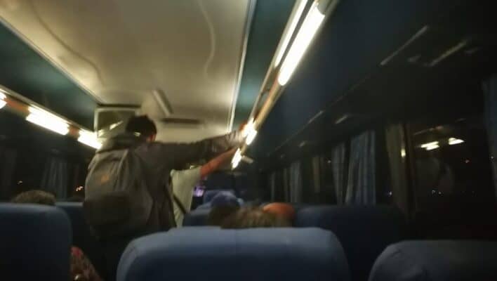 Sujeto fue detenido por amenazas tras negarse a bajar el volumen de la música desde su celular