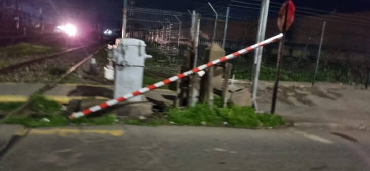 Molestia generalizada en el Maule por caos en cruces ferroviarios: “Las barreras funcionan al revés”