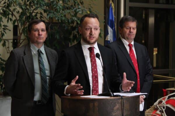 Diputado Guzmán propone ley para crear estado de acción preventivo ante desastres naturales