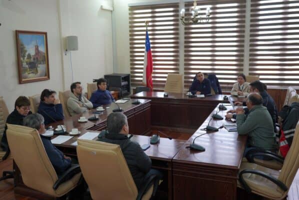 Alcalde de Curicó criticó a seremi de Obras Públicas por falta de soluciones para recuperar conectividad tras temporal