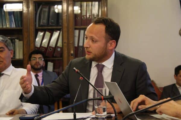 Diputado Guzmán propone reconocer en el Congreso a medallistas de los Panamericanos Santiago 2023