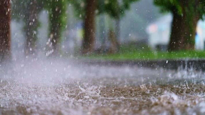 Municipio de Molina monitorea situación comunal por lluvias durante sistema frontal