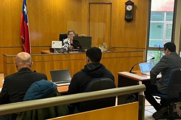 Tribunal decretó internación provisoria para tres adolescentes formalizados por robo con homicidio en Cumpeo