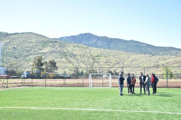 Municipio de Sagrada Familia prepara inauguración de nueva cancha sintética para Villa Prat