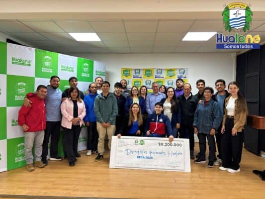 Beca “Deportistas Destacados 2025” reconoce el esfuerzo de jóvenes hualañecinos