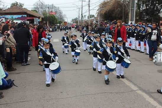 Hualañé celebra su 97° aniversario con Primer Encuentro de Bandas de Guerra