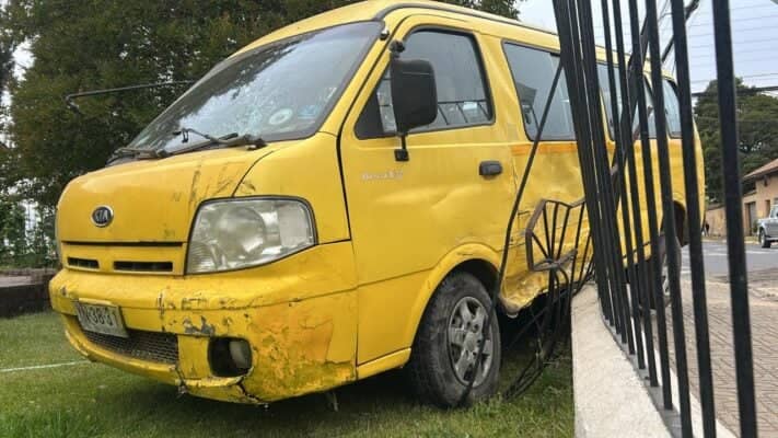 Colisión en Molina: Detienen a segundo conductor extranjero sin licencia habilitante en cuatro días