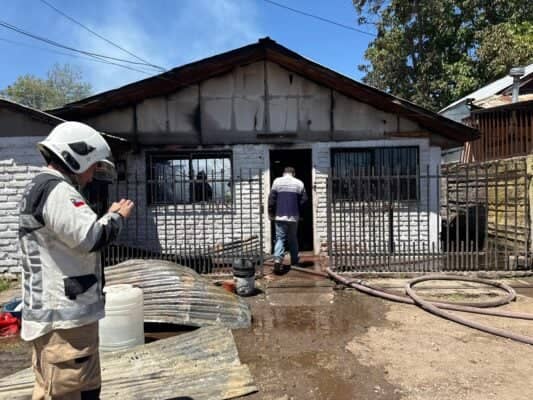 Incendio destruye por completo la casa del comunicador Osvaldo “Churro” Rojas en Aguas Negras