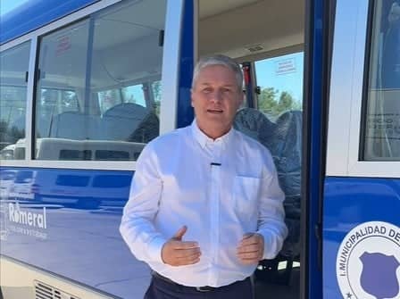 Romeral adquiere su primer bus municipal: Un avance histórico para la comuna