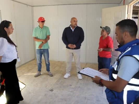 Municipio de Molina habilitó viviendas de emergencia para afectados por incendio en Villa La Concepción