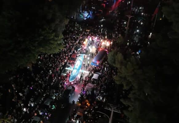 Más de 25 mil personas en Lontué disfrutaron del show “Océano: los peces inundan la calle”