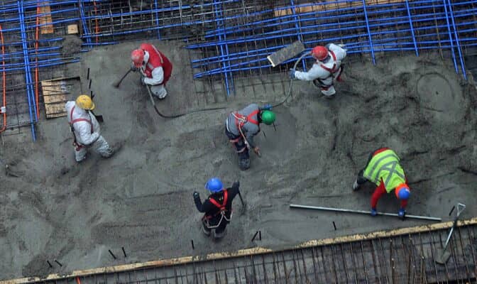 Desempleo en Chile aumenta al 8,3% en trimestre noviembre-enero; se desacelera creación de empleo