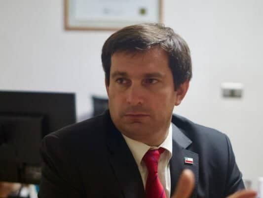 Delegado presidencial anuncia revisión caso a caso por denuncias de "ley de amarre" en servicios públicos del Maule