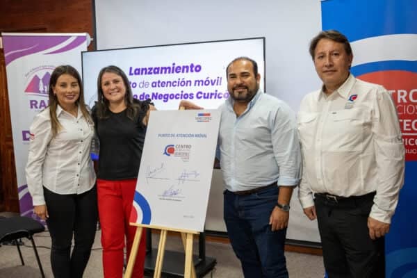 Sercotec inauguró Punto de Atención Móvil del Centro de Negocios en Rauco