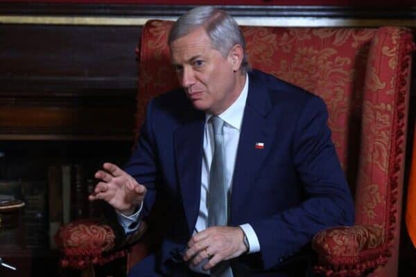 Kast se prepara para asumir la presidencia y sostiene reuniones bilaterales