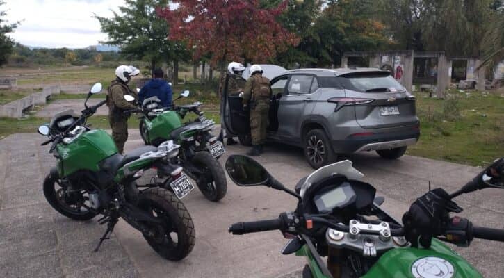 Carabineros recupera vehículo robado en Santiago y detiene a conductor en el sector Aguas Negras de Curicó