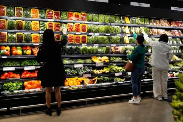Inflación alcanza 3.3% en marzo impulsada por alza de combustibles