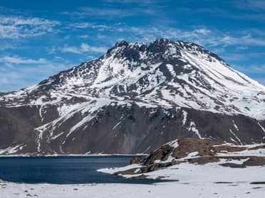 Senapred convoca reunión ante escenario de riesgo en el volcán Planchón-Peteroa