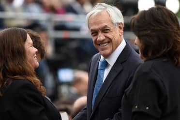 Gobierno de Boric retira proyecto del expresidente Piñera que buscaba transferir playas a privados y promover inversión