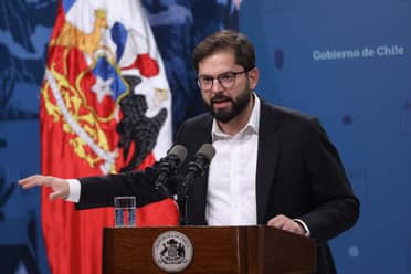 Presidente Boric ofrece residencia y nacionalidad chilena a exiliados nicaragüenses