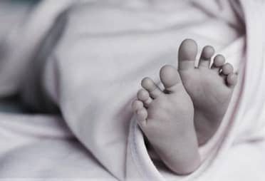 En estado grave bebé que pesó más de 7 kilos en el Biobío: Madre también está hospitalizada