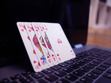 ¿Qué criterios tener en cuenta al comprar o jugar online?