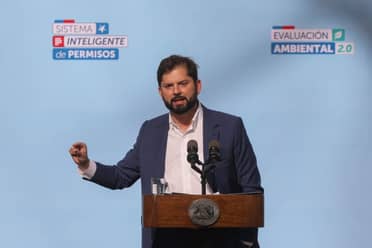 Presidente Boric anuncia reforma para reducir tiempos de puesta en marcha de proyectos de inversión