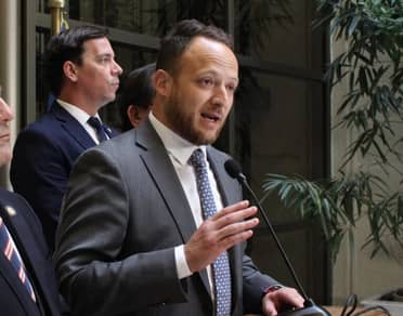 Diputado Jorge Guzmán criticó a Carolina Tohá por nombrar como jefa de campaña en el Maule a exgobernadora