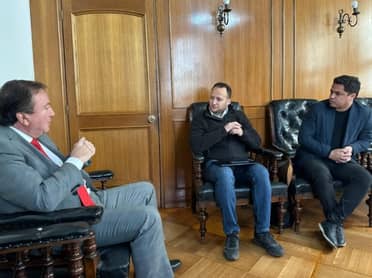 Talca da luz verde a la "Ley Chao Cables": Coordinan plan para retirar cableado en desuso y mejorar seguridad urbana