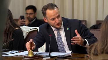 Diputado Jorge Guzmán asume presidencia de la Comisión de Deportes con votación unánime