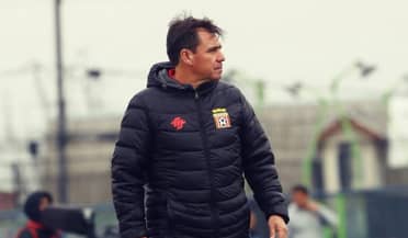 “Hace un partido ponía los letreros en el estadio y hoy estuve al frente del equipo”