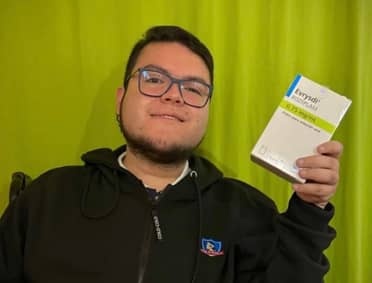 Joven periodista inicia tratamiento para combatir la Atrofia Muscular Espinal