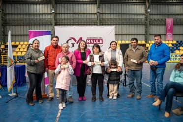150 agricultores de Rauco reciben apoyo para reactivar su producción