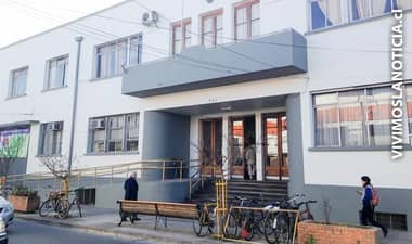 Decreto alcaldicio limita horas extras a funcionarios municipales de Curicó