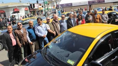 Taxistas curicanos incorporan aplicación móvil para el servicio de los usuarios