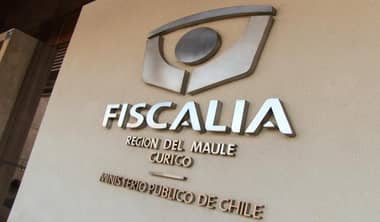 Fiscalía de Curicó busca regresar a prisión preventiva a joven indagado por abuso y violación a menores