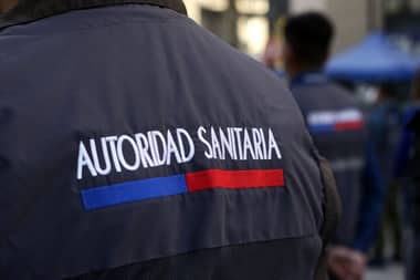 Dictan las primeras multas por las fiestas clandestinas en Zapallar