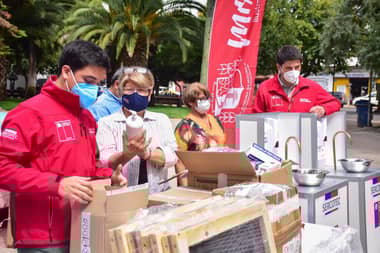 Locatarios de Molina recibieron kits de sanitización en proceso de reactivación económica
