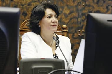 Presidenta del Senado señaló que aplazar las elecciones es responsabilidad de la autoridad sanitaria