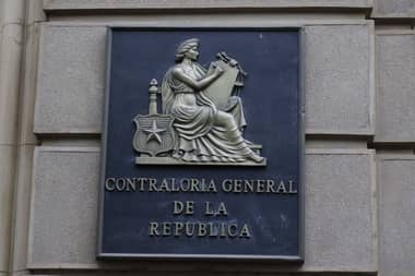 Contraloría toma razón del Decreto Promulgatorio que permite el tercer retiro del 10%