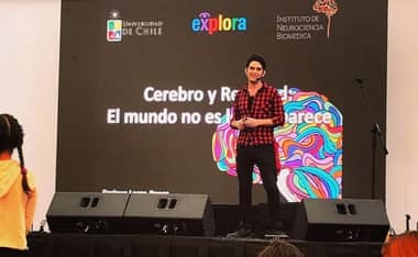 Enrique Lorca, doctor en Ciencias Biomédicas: “Somos medianamente dueños de nuestras decisiones”