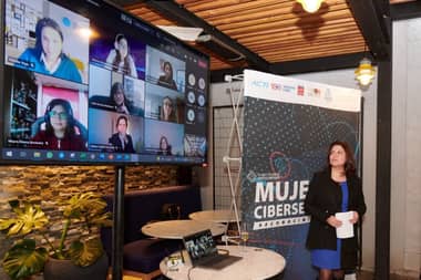“Mujeres en Ciberseguridad 2020”: Reconocimiento a expertas en seguridad digital que busca posicionar el rol femenino en el sector