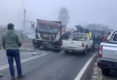 Colisión en San Clemente dejó cinco fallecidos y más de diez lesionados